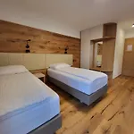 Tavcar