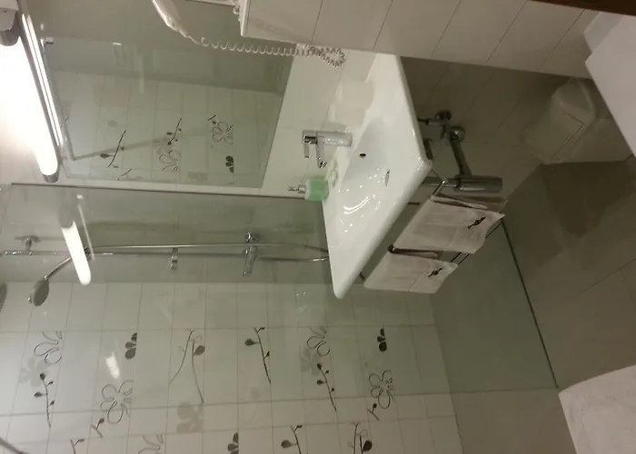 Oda ve Kahvaltı Tavcar